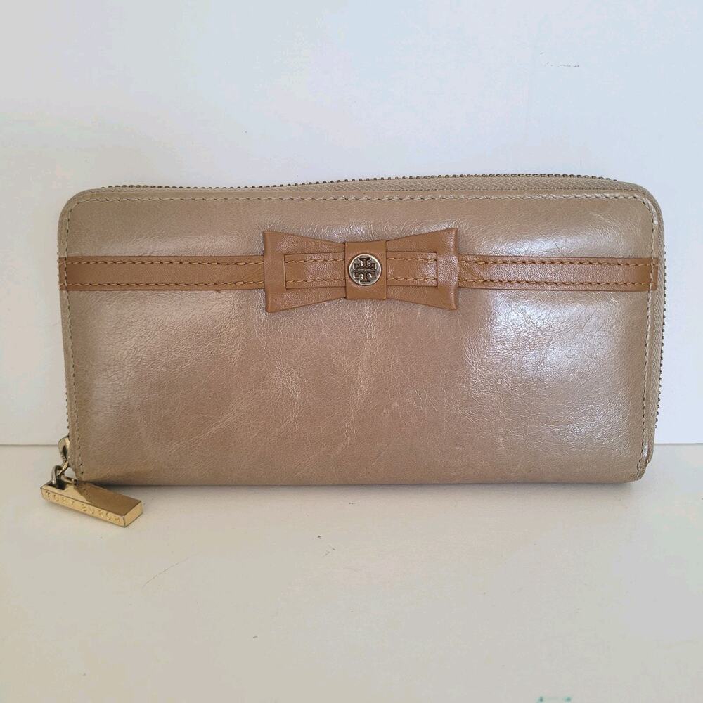 Tory‎ Burch Beige Bow Leather Zip Around Large Wallet Long Clutch Logo